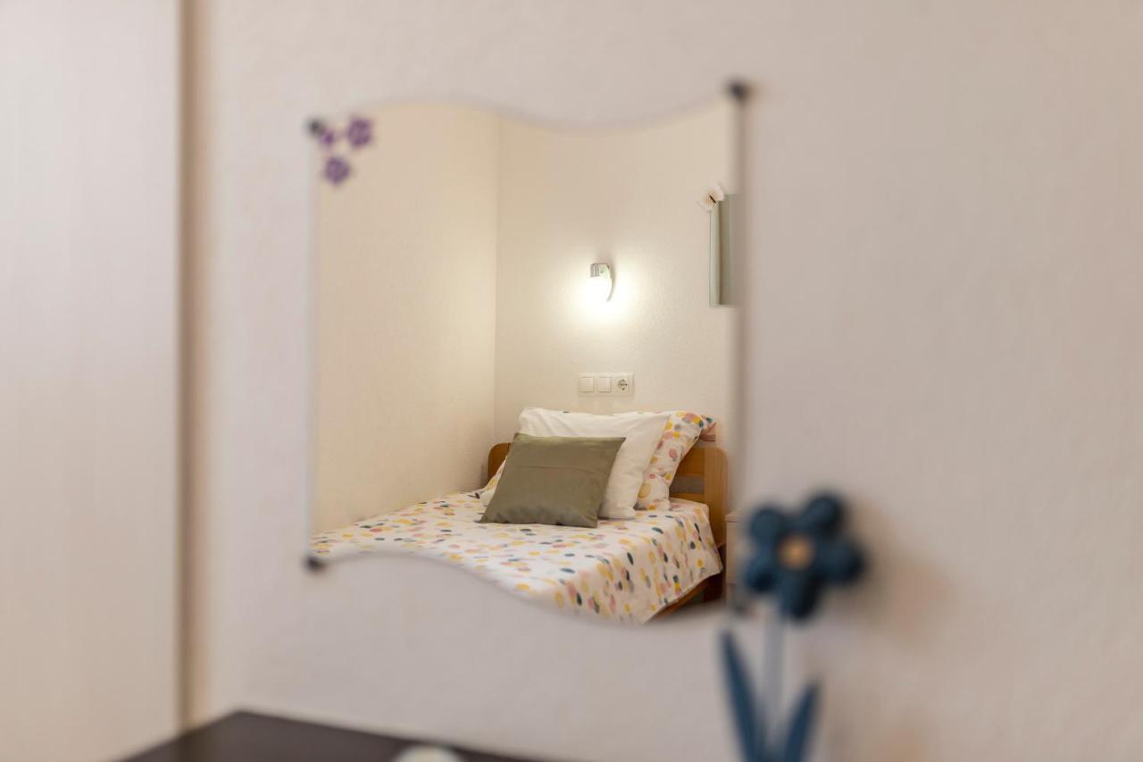 Apart Sa Terasom 250M Od Plaze,Parking,Wi Fi,Rostilj Trogir Kültér fotó