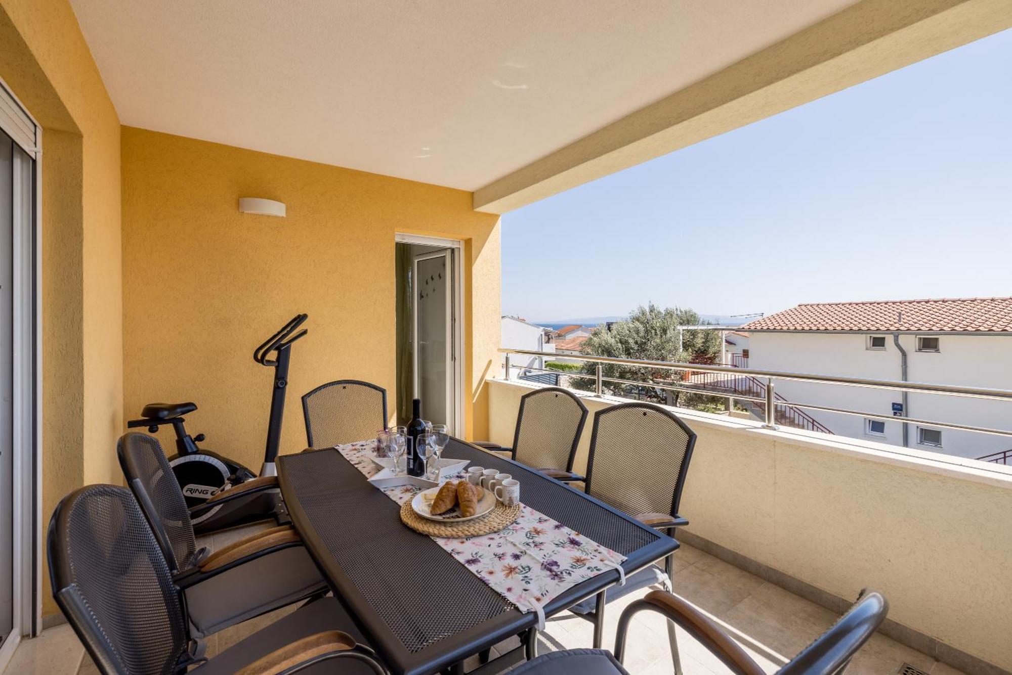 Apart Sa Terasom 250M Od Plaze,Parking,Wi Fi,Rostilj Trogir Kültér fotó